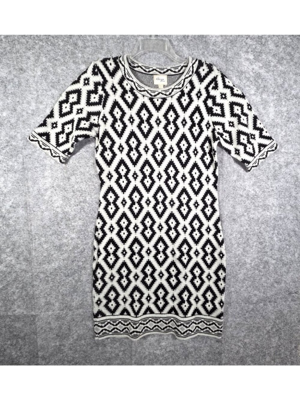 ECI Beige Sweater Dress Womens Large Black Beige Aztec Knit Short Sleeve Sheath